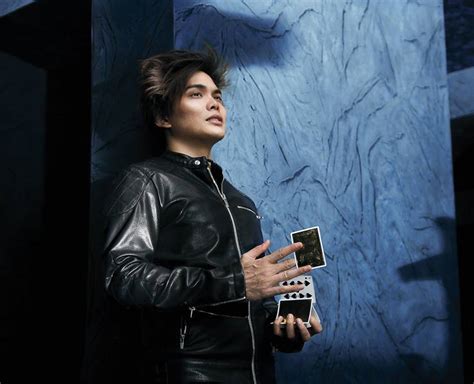 The Charismatic Enigma: Shin Lim's Ability to Captivate Any Audience